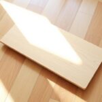 jak naprawić odstający panel podłogowy